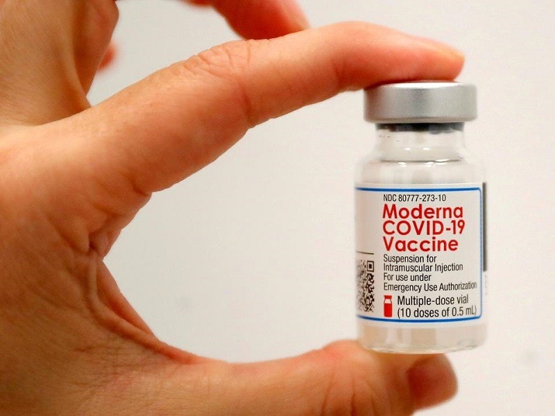 Ảnh minh họa - Một lọ vaccine ngừa COVID-19 của hãng Moderna.