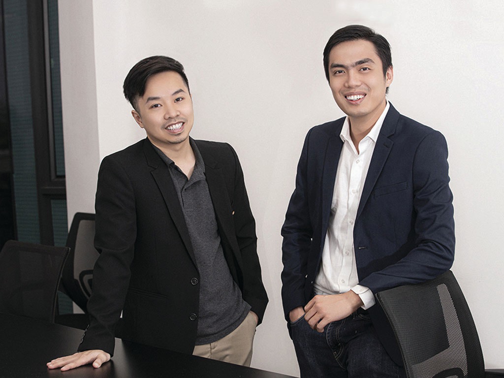 Vốn hóa của KardiaChain từng đạt 350 triệu USD (CEO KardiaChain Trí Phạm (trái) và CTO KardiaChain Huy Nguyễn (phải). Ảnh: NVCC).