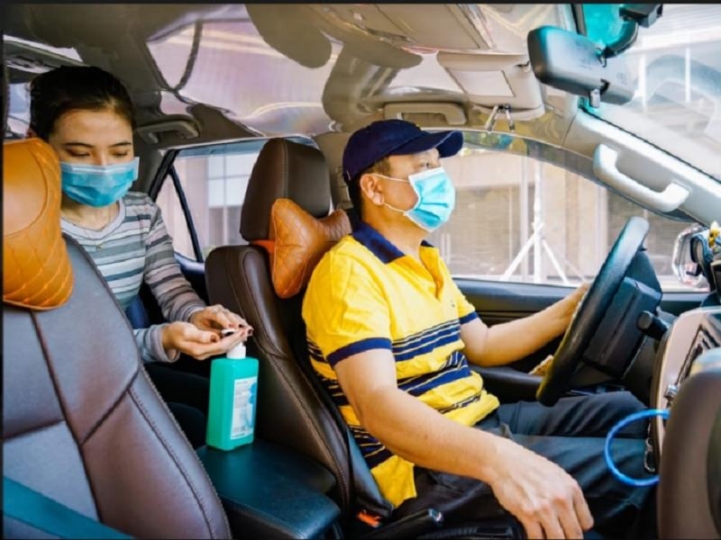 Nhiều địa phương áp dụng giãn cách xã hội, đã tạm dừng hoạt động xe khách, taxi...