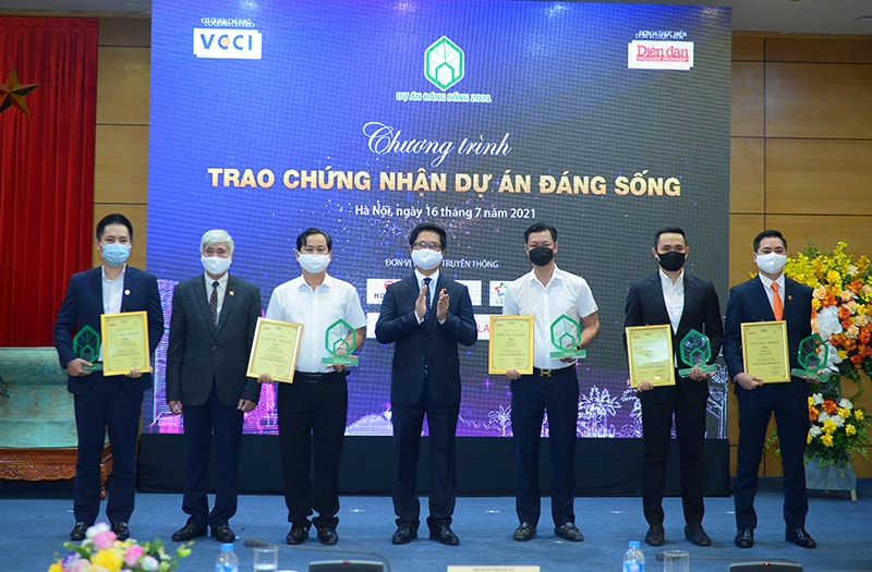 Các chủ đầu tư dự án chụp hình lưu niệm