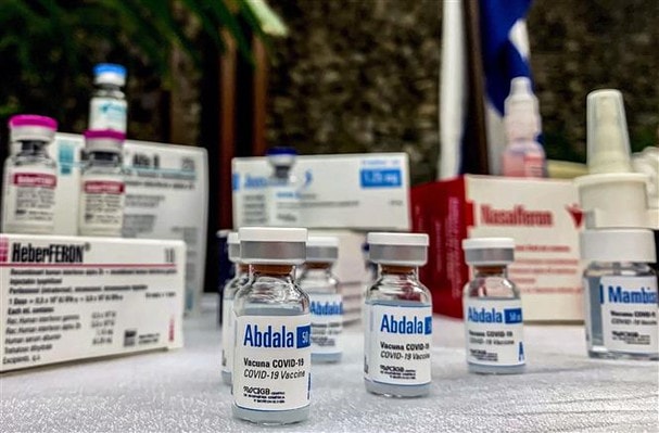 Vaccine Abdala của Cuba ược giới thiệu trong cuộc họp báo tại La Habana. Ảnh: AFP/TTXVN