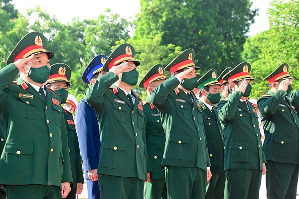 Quan tâm chăm sóc thương binh, bệnh binh, gia đình liệt sĩ và người có công với cách mạng là chủ trương nhất quán của Đảng và Nhà nước ta, là đạo lý truyền thống “Uống nước nhớ nguồn”, “Đền ơn đáp nghĩa” của dân tộc ta. 