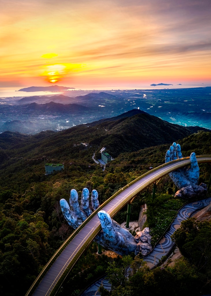 Cau Vang Sun World Ba Na Hills 