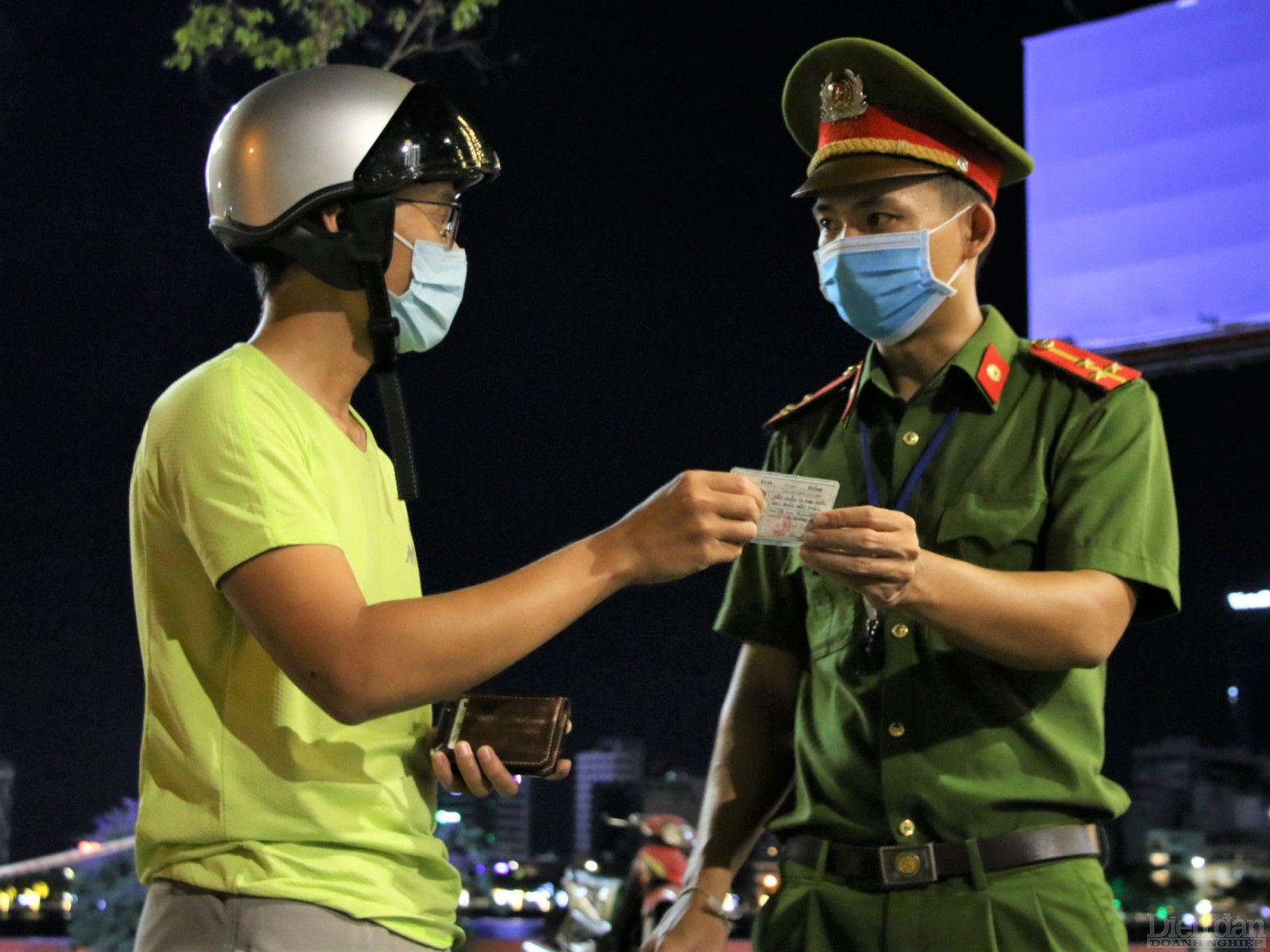 Các trường hợp ra ngoài không có lý do chính đáng sẽ được nhắc nhắc, yêu cầu quay trở về.