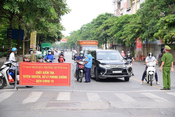 Đẩy nhanh việc triển khai hỗ trợ các hộ nghèo bị ảnh hưởng bởi dịch bệnh Covid-19 năm 2021 và các đối tượng thuộc diện được hưởng các chính sách hỗ trợ do ảnh hưởng của dịch bệnh Covid-19 theo quy định.