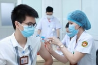 TP HCM: Phải tiêm hết vaccine Pfizer và Moderna trước 8/8