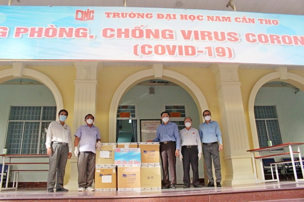 Trường Đại học Nam Cần Thơ dành hàng chục tỷ đồng cho các hoạt động xã hội.