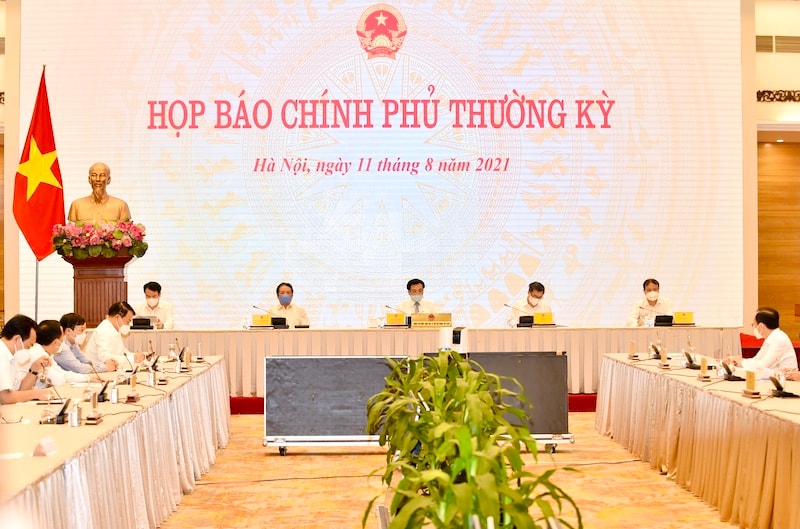  Thứ trưởng Bộ Y tế Trần Văn Thuấn