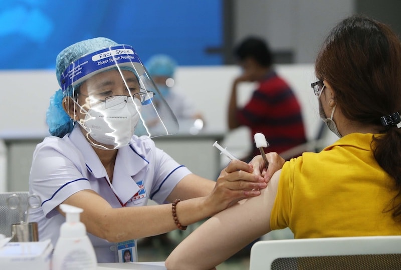 Bộ cũng đã có công văn đôn đốc các tỉnh, thành phố khẩn trương tiêm vaccine, không để tồn vaccine, nếu không sẽ điều chuyển cho các tỉnh khác.