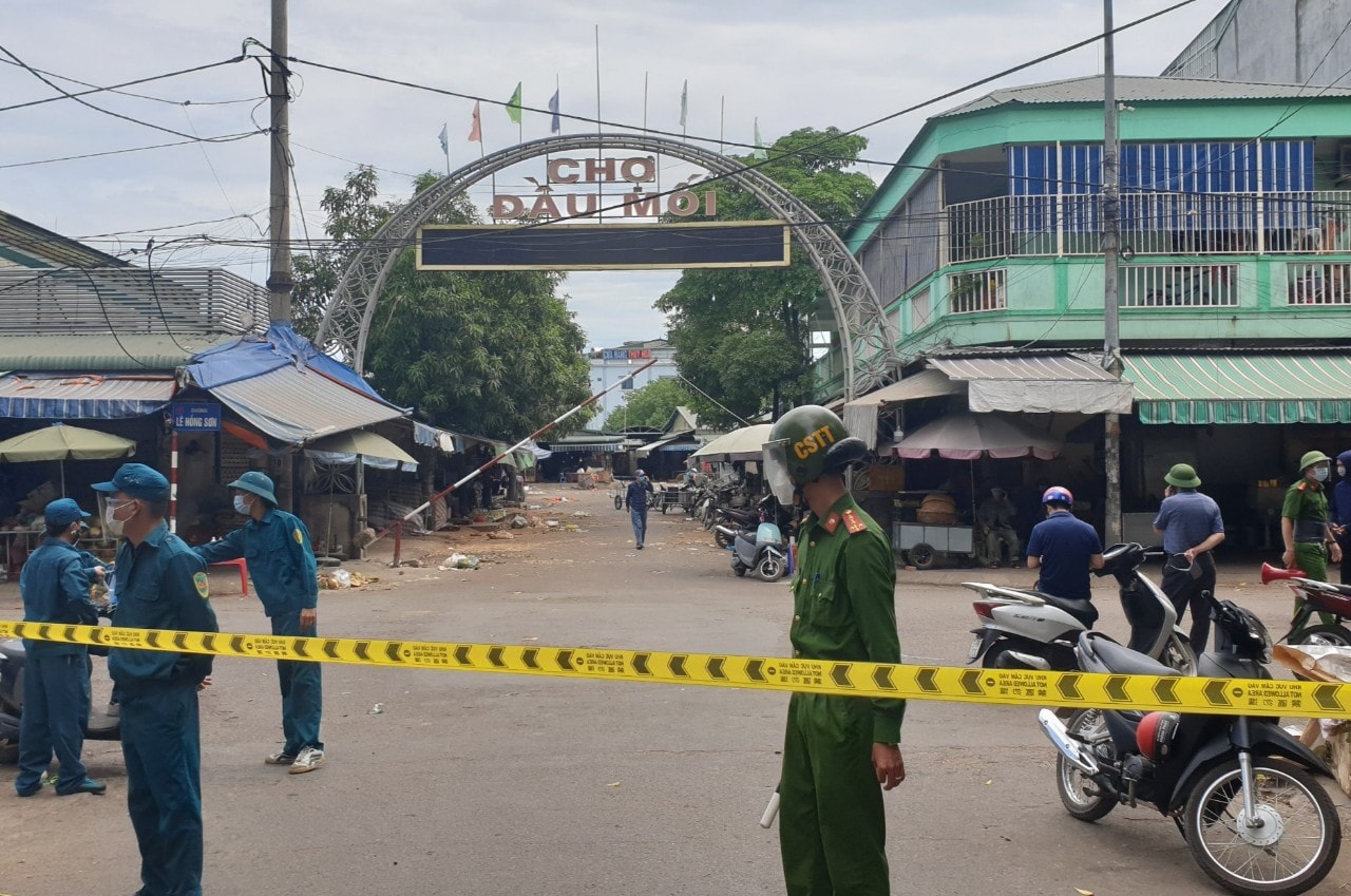 Chủ quan, lờ trong phòng chống dịch COVID-19 sẽ để lại hậu quả khôn lường cho cộng đồng xã hội