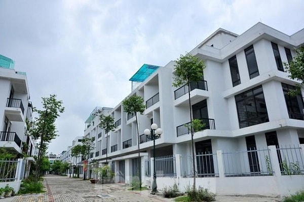 Dự án tòa nhà hỗn hợp AZ Sky, khu đô thị mới Định Công (Hoàng Mai) nợ nghĩa vụ tài chính 145 tỷ đồng, trong đó tiền sử dụng đất nợ 97 tỷ đồng, còn lại là tiền chậm nộp.