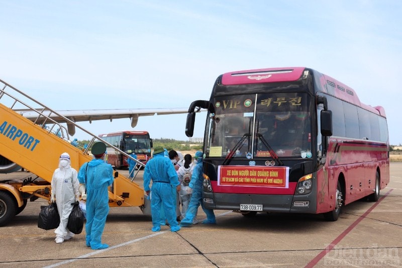 Thượng tá Ngô Mậu Quý, Chủ nhiệm Hậu cần - Bộ Chỉ huy Quân sự tỉnh Quảng Bình cho biết, khu cách ly tập trung này khác các nơi khác vì tất cả công dân cách ly tại đây là phụ nữ mang thai và trẻ nhỏ. Vì vậy, công tác bảo đảm an toàn sức khỏe phải được đặt lên hàng đầu, từ khâu chăm sóc y tế, đến dinh dưỡng từng bữa ăn.