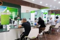 Vietcombank tiếp tục giảm lãi suất tiền vay hỗ trợ 19 tỉnh phía Nam