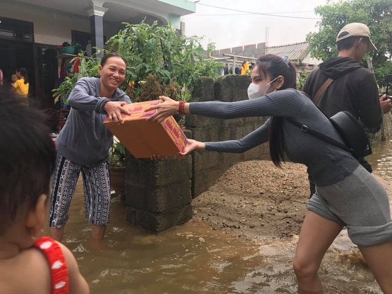 Ca sỹ Thủy Tiên sẽ mãi là 