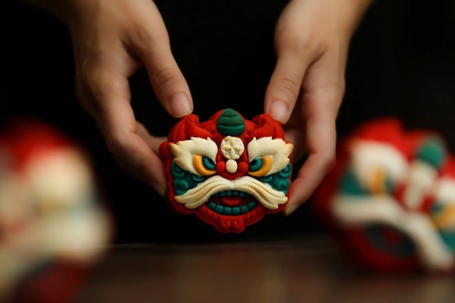 Chiếc bánh có màu sắc vô cùng bắt mắt.