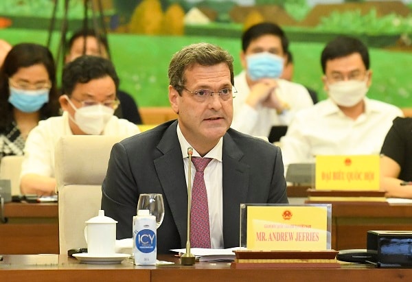 ÔngAndrew Jeffries, Giám đốc Quốc gia của ADB tại Việt Nam.