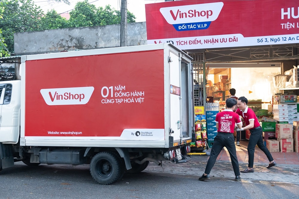 Sau 1 năm, VinShop đã “nâng đời” hơn 80.000 cửa hàng tạp hóa tại Việt Nam.