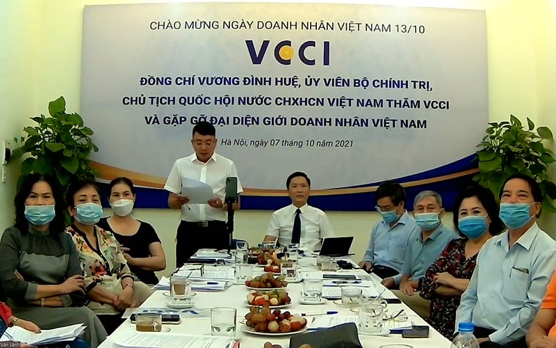 ông Đặng Thế Phương, Phó Chủ tịch Hiệp hội Vận tải Hải Phòng cho biết, đại dịch Covid-19 liên tiếp qua các đợt dịch khiến doanh nghiệp vận tải giảm tới 70% doanh thu