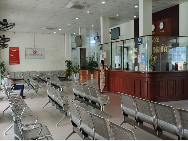 Quầy bán vé đìu hiu