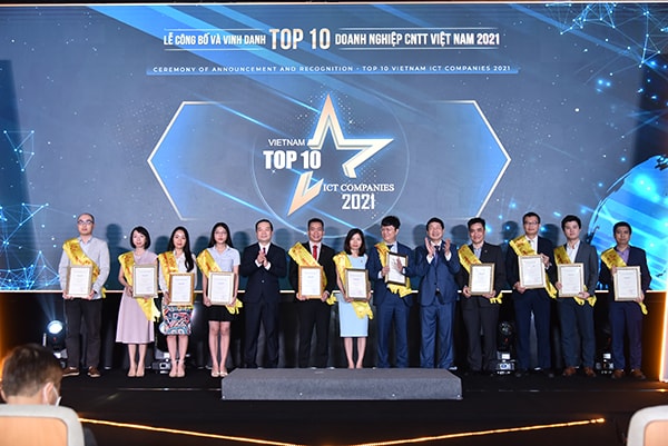 Các doanh nghiệp được vinh danh trong chương trình Top 10 doanh nghiệp CNTT Việt Nam 2021.