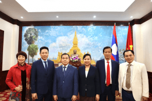 Công ty Cổ phần Công nghệ mới phát triển Quốc tế KTS GROUP thăm và làm việc với Đại sứ Lào tại Việt Nam