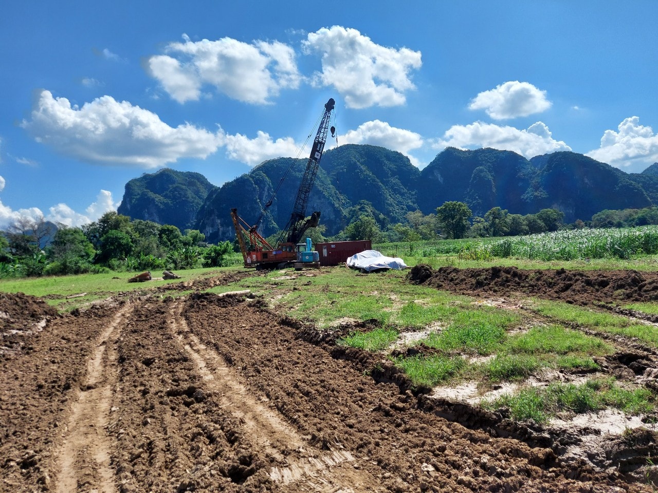 Nghị quyết áp dụng một số cơ chế, chính sách đặc thù dành riêng cho Nghệ An trong đó có vấn đề nâng mức quyền hạn cho phép HĐND địa phương thông qua việc chấp thuận chuyển đổi mục đích sử dụng đất đối với các dự án theo quy định cũng sẽ mở ra cho địa phương bước đột phá mới