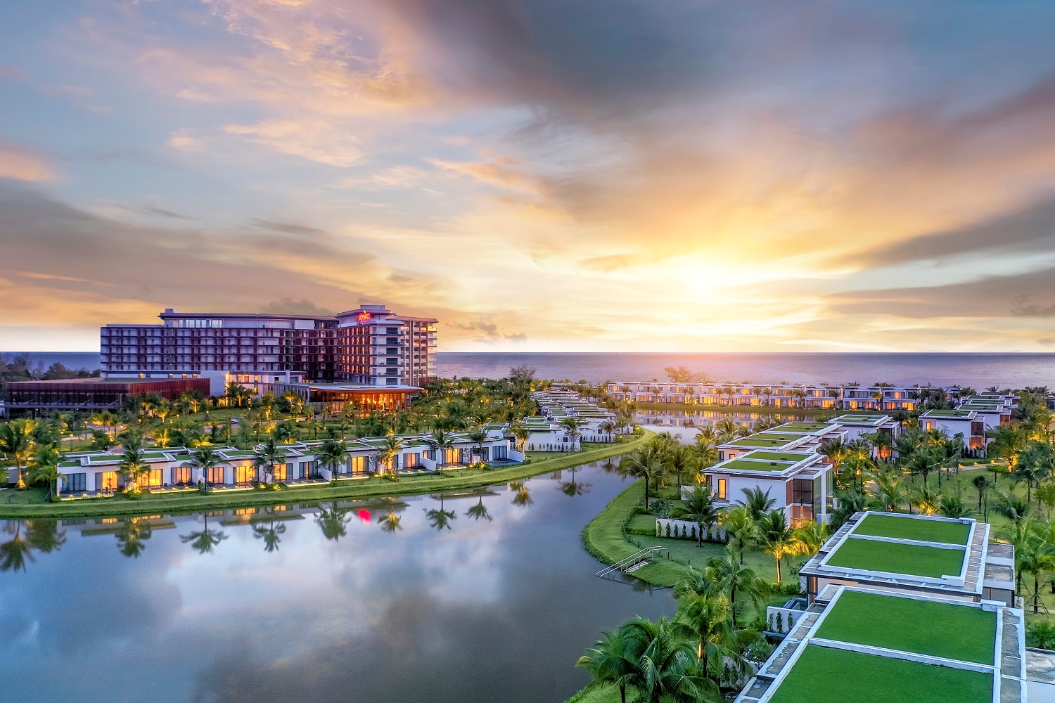 Bãi Ông Lang - nơi chiêm ngưỡng ánh hoàng hôn tuyệt đẹp Việt Nam