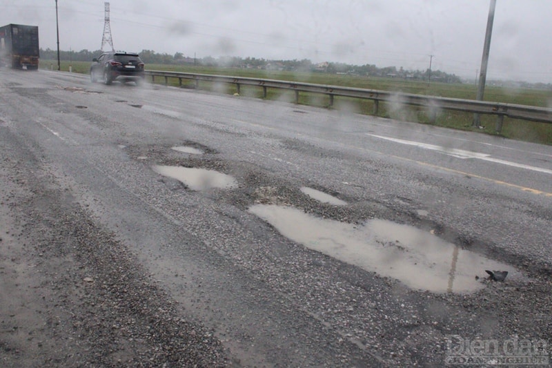 Được biết, tuyến QL 1A đoạn tránh thành phố Hà Tĩnh có chiều dài khoảng hơn 16km. Dự án có tổng nguồn vốn trênp/400 tỷ đồng, do Công ty TNHH MTV Hạ tầng Sông Đà làm chủ đầu tư. Năm 2015, dự án được hoàn thành và đưa vào sử dụng.