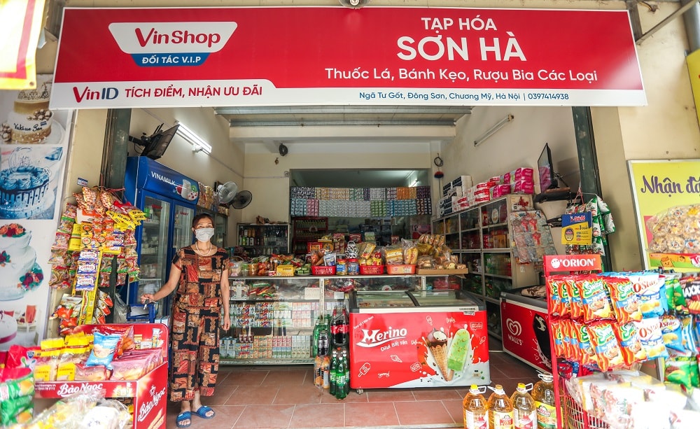 VinShop đang đồng hành trên chặng đường làm giàu của hơn 8 vạn tạp hóa Việt.