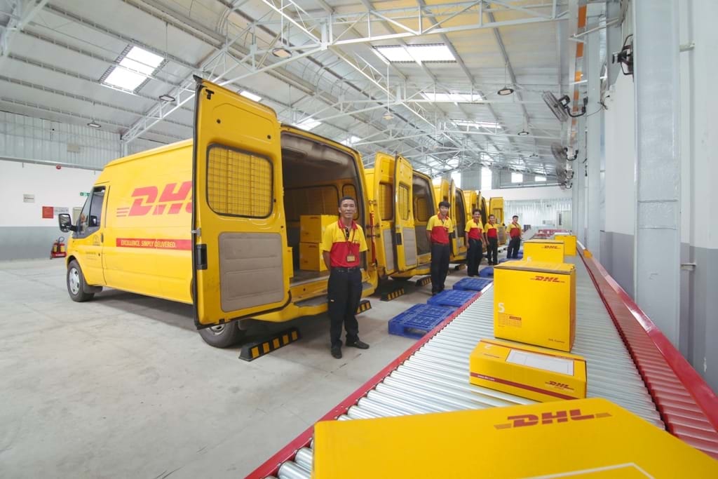 tập đoàn DHL đưa ra thông báo sẽ ngừng các dịch vụ chuyển phát bưu kiện trong nội địa Việt Nam của DHL eCommerce.