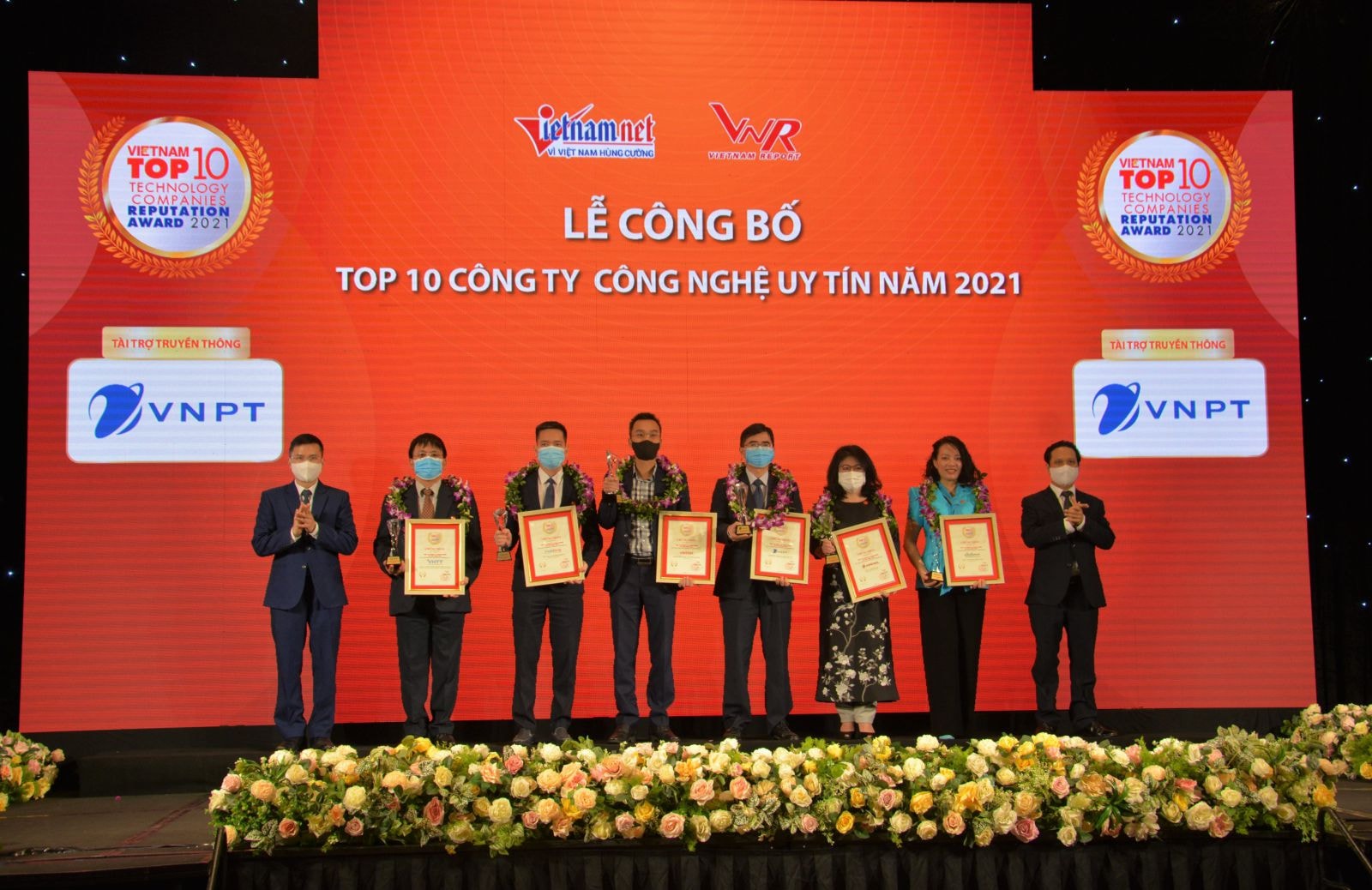 VNPT lọt TOP 2 công ty công nghệ uy tín nhất Việt Nam