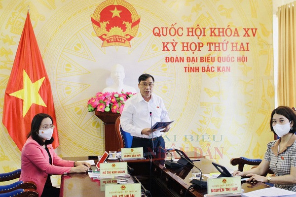 ĐBQH Hoàng Văn Hữu (Bắc Kạn).