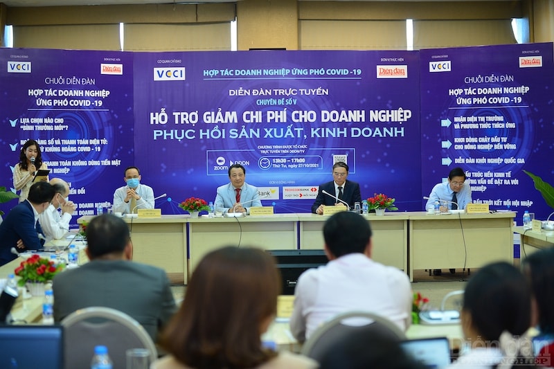 Diễn đàn “Hỗ trợ giảm chi phí cho doanh nghiệp phục hồi sản xuất, kinh doanh”.