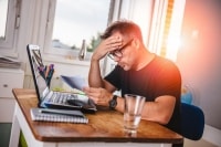 Stress có thể gây gia tăng xơ vữa động mạch