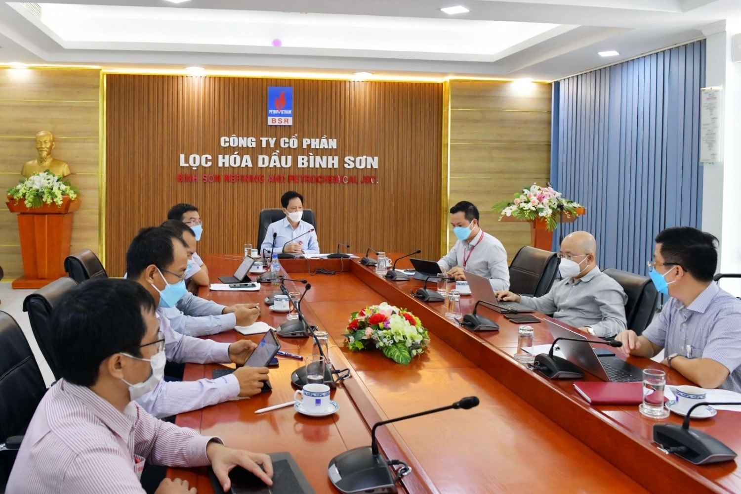 Chủ tịch HĐQT, Trưởng Ban chỉ đạo Đề án Văn hóa Nguyễn Văn Hội phát biểu kết luận cuộc họp.