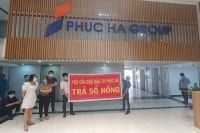 Hà Nội: Cư dân Thăng Long Victory đồng loạt căng băng rôn đòi sổ hồng