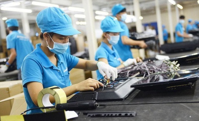hương trình phục hồi và phát triển kinh tế sau dịch bệnh COVID-19 được Bộ KH&ĐT đề xuất, gói hỗ trợ có quy mô khoảng 800.000 tỷ đồng (gần 35 tỷ USD), khoảng 10% GDP và gấp 3,5 lần gói hỗ trợ của Chính phủ năm 2021