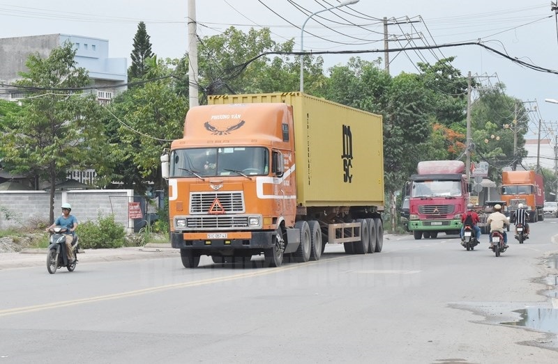 Giá xăng dầu liên tục tăng 