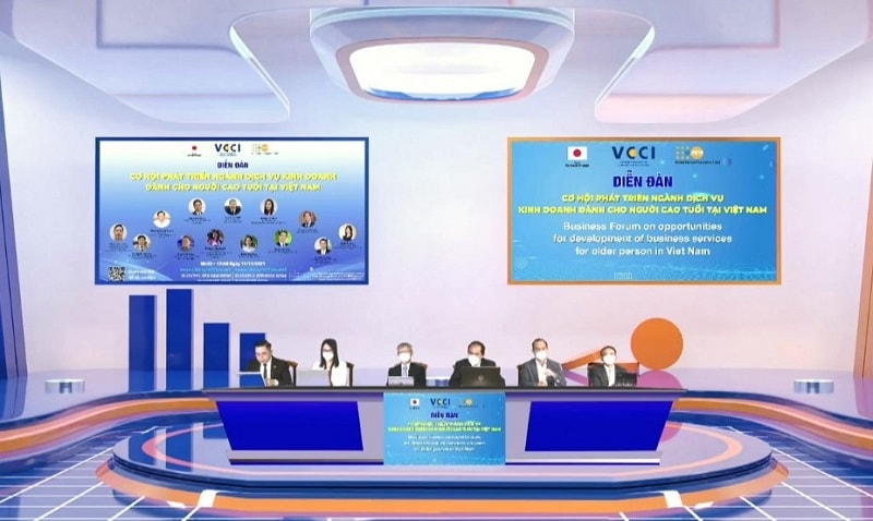 Các diễn giả tham gia Diễn đàn Diễn đàn Cơ hội Phát triển ngành dịch vụ kinh doanhp/dành cho người cao tuổi tại Việt Nam.