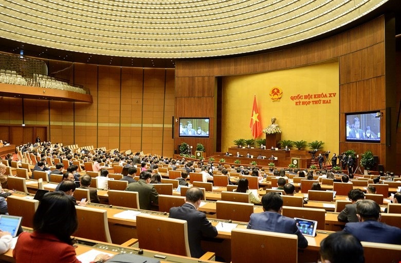 Toàn cảnh phiên họp sáng 11/11.