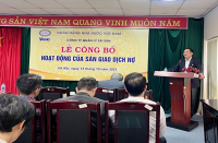 Không nên siết quá chặt mua bán nợ