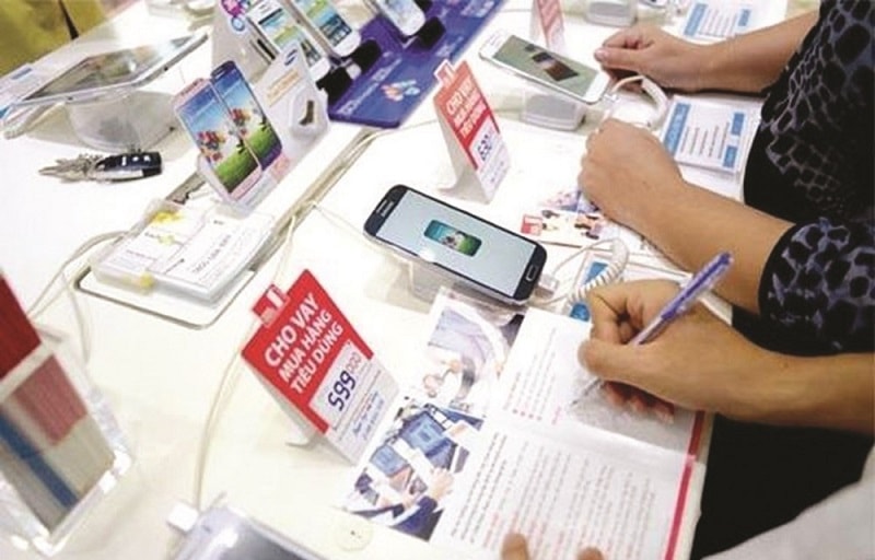 Không chỉ rao bán các khoản nợ xấu có tài sản đảm bảo, VietinBank còn rao bán các khoản nợ vay tiêu dùng có giá trị thấp.