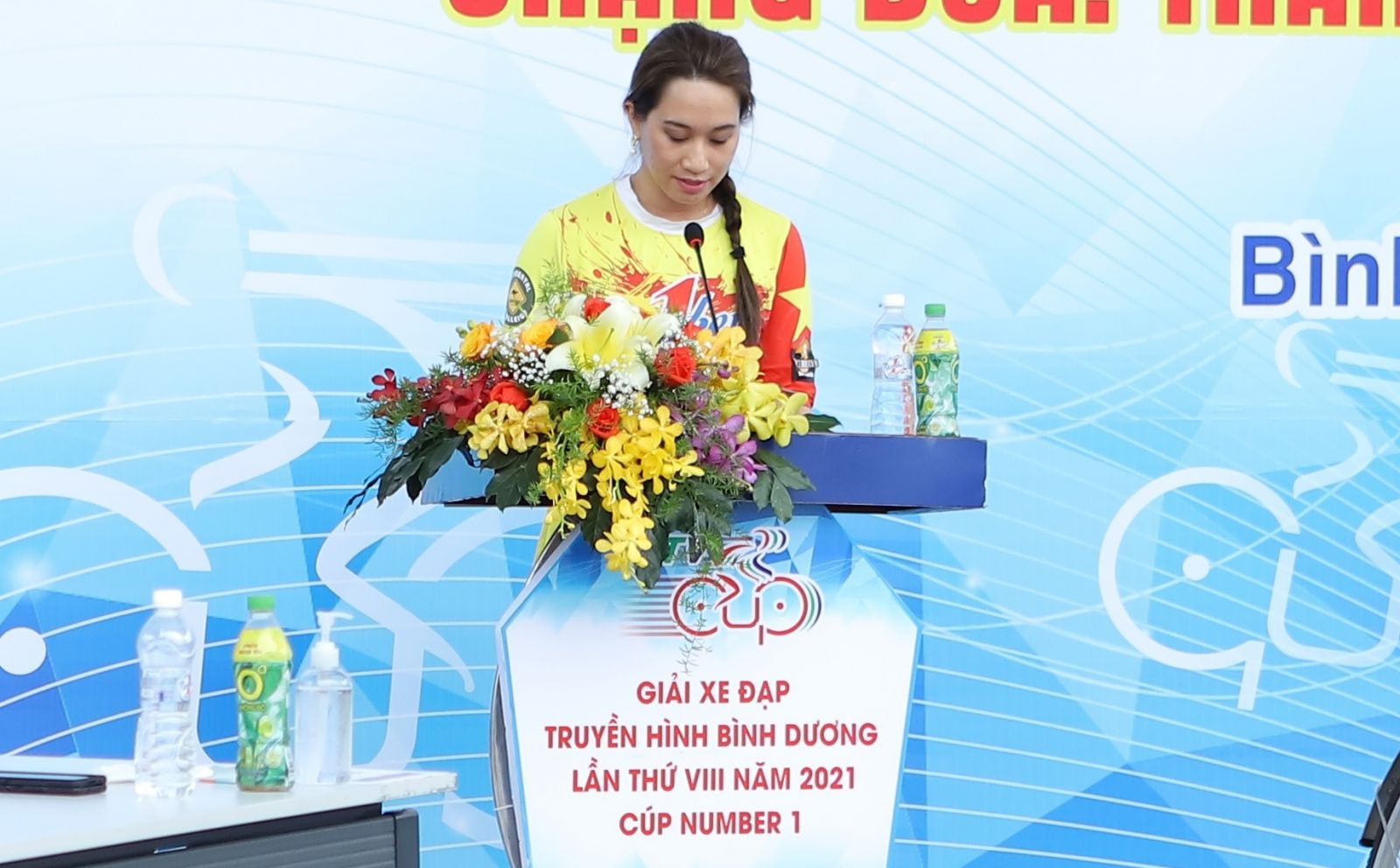 Thanh Vũ, đại diện nhãn hàng Trà Xanh Không Độphát biểu khai mạc chặng 2