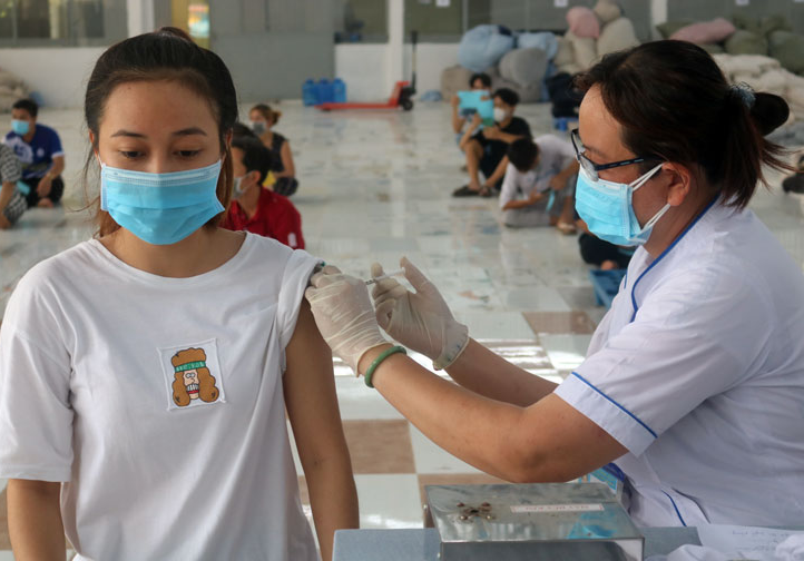 Bộ Y tế cho biết, từ ngày 22/8, vaccine Pfizer đã được Cơ quan quản lý Dược và Thực phẩm Hoa Kỳ (FDA) và Cơ quan quản lý Dược châu Âu (EMA) thông qua hạn sử dụng từ 6 tháng lên 9 tháng.