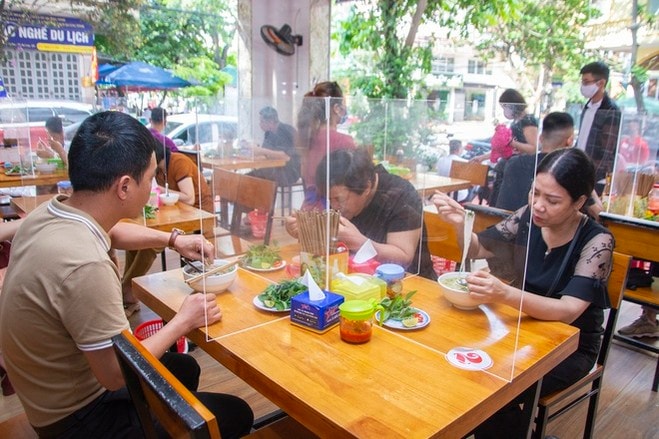 Tổng cộng từ ngày 29/4 đến nay, thành phố ghi nhận 13.172 ca nhiễm, trong đó số ca cộng đồng 5.212, 7.960 ca trong khu cách ly.