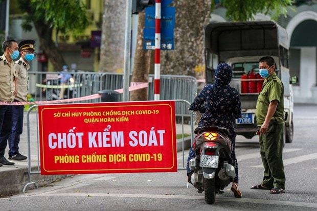 Trước việc liên tiếp vượt 400 ca COVID-19/ngày, nhiều người dân lo ngại Hà Nội có tính đến phương án giãn cách diện rộng?.