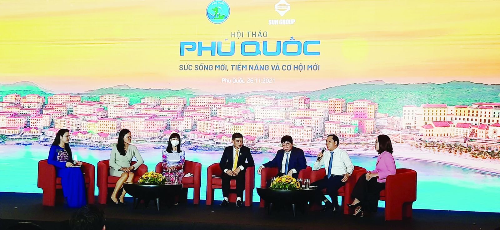  Hội thảo “Du lịch Phú Quốc - Sức sống mới, Tiềm năng và Cơ hội mới”.