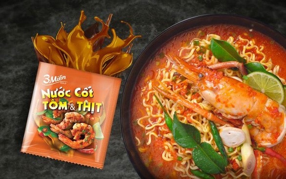 Mì 3 Miền với gói nước cốt đậm đà thêm chất thịt.