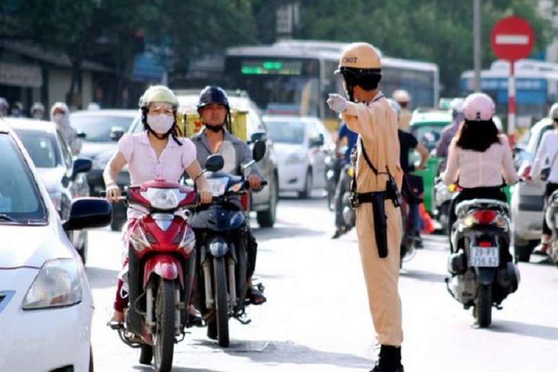 Các chuyên gia cho rằng, nếu vận tải hành khách công cộng chưa đáp ứng được nhu cầu đi lại thì rất khó thực hiện đề án như Hà Nội đề ra vừa qua - Ảnh minh họa