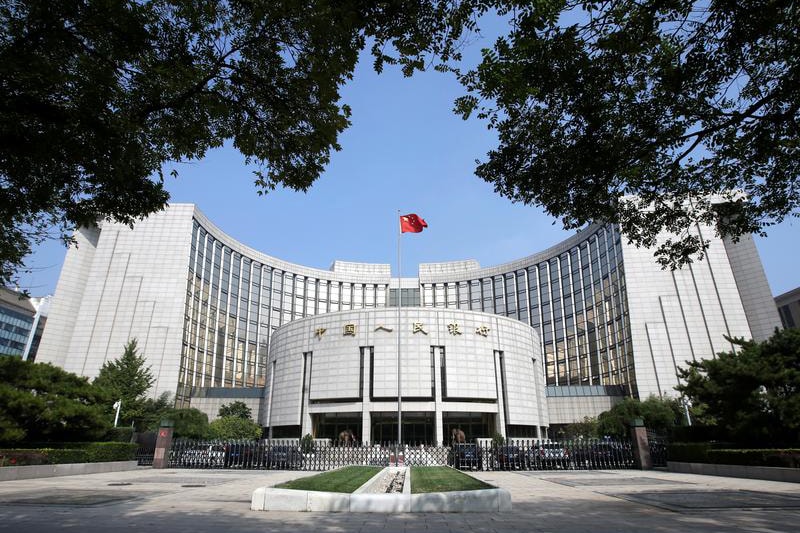 Trong khi các NHTW thế giới có động thái tăng lãi suất thì PBoC lại đi ngược lại.